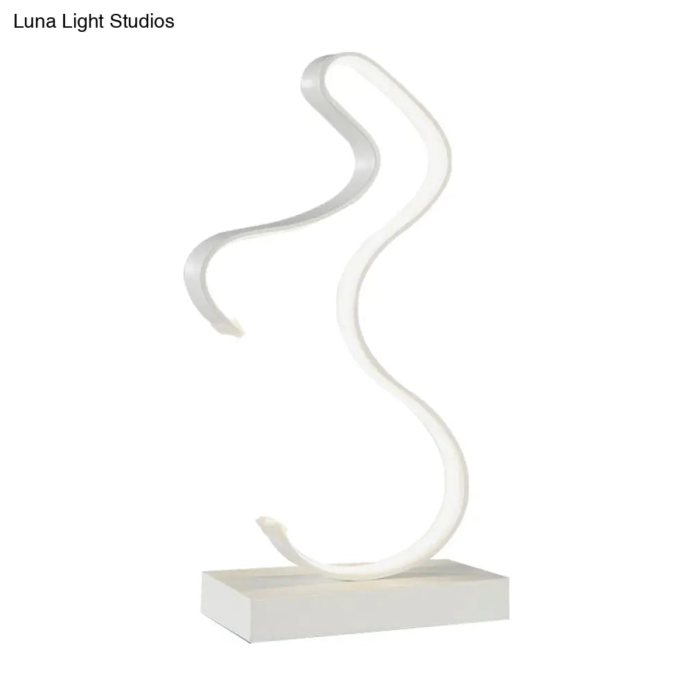 fabric table lamps with a linen shade for a relaxed and breathable lookfabric table lamps with a linen shade for a relaxed and breathable lookAcrylic Task Lighting LED Desk Lamp - Curvy Minimalist Design | White/Warm Light - Perfect for Bedroom